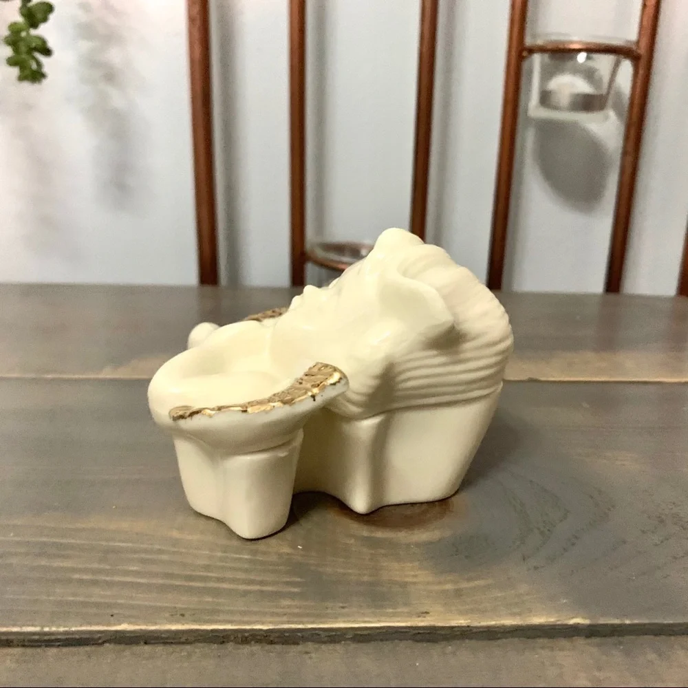 Vintage Centurion Collection Porcelain Angel Box - Picture 8 of 8